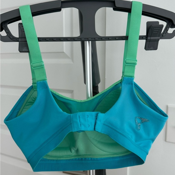 Never worn ver comfy sports bra from Zivame made in India - Picture 2 of 4